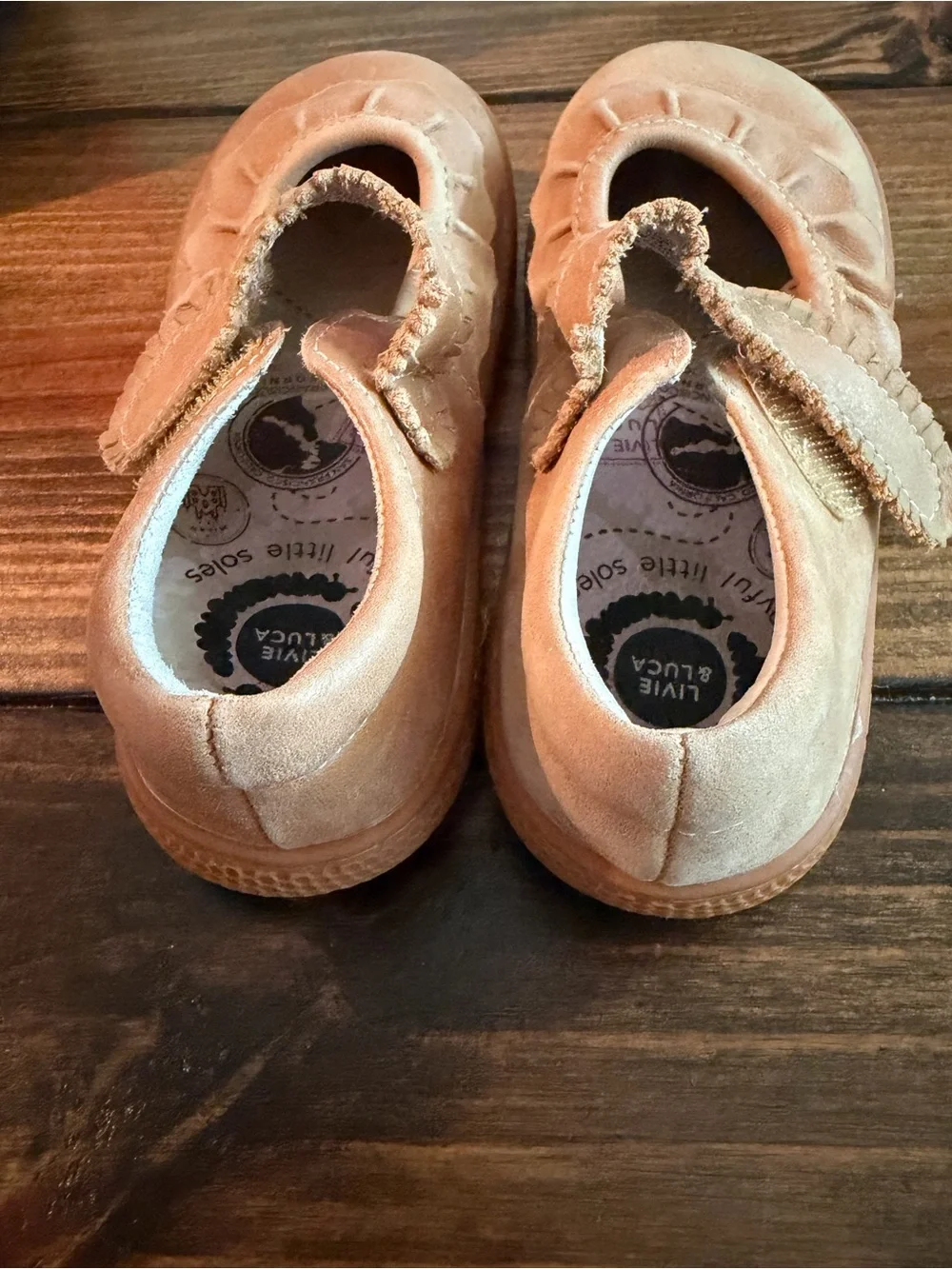 Girls Livie and Luca Tan Mary Jane Shoes with Velcro Strap, size 10, GUC